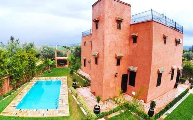 Villa With 3 Bedrooms in Aghmat, With Wonderful Mountain View, Private Pool, Enclosed Garden