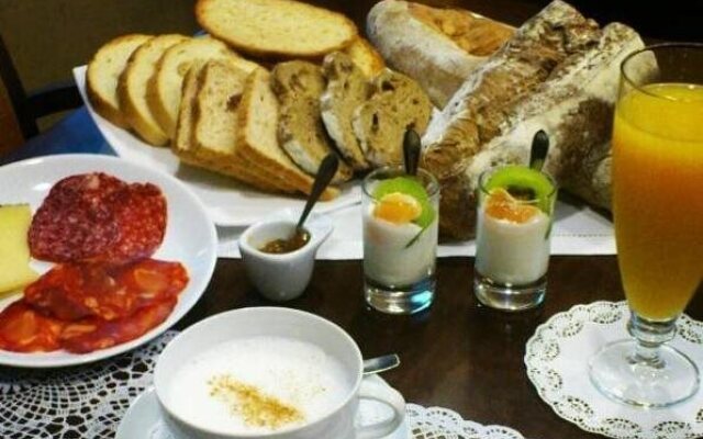 Hotel Garelos