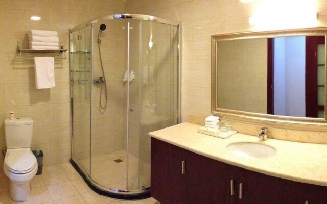 Yunling Business Hotel