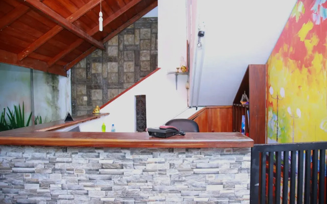 OYO 468 White House Holiday Resort