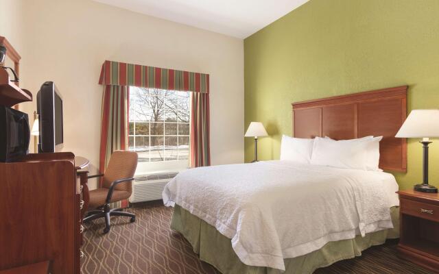 Hampton Inn & Suites Greenfield