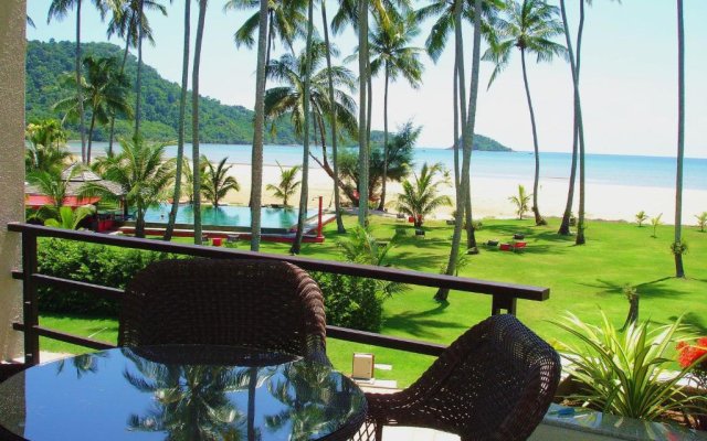 Siam Royal Bay Beach Villa and Beachfront Apartments