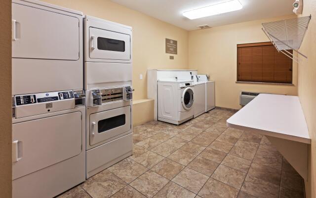 Candlewood Suites Pearland by IHG