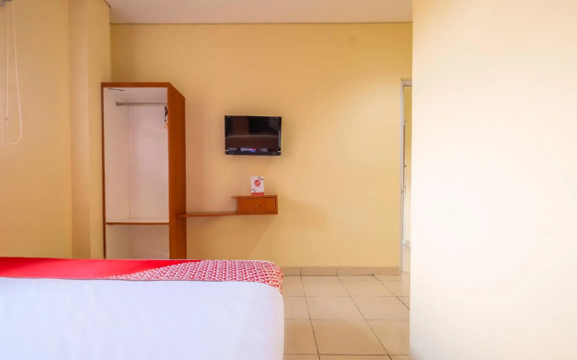 OYO 2947 Cluster Harris Home Stay and Kos