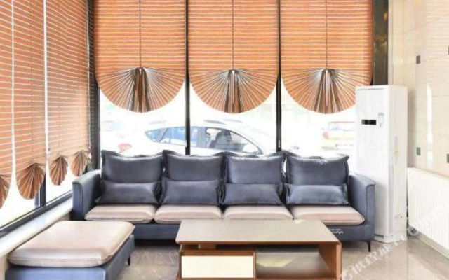 Ripple Hotel(Renqiu Huayou Shopping Plaza Store)