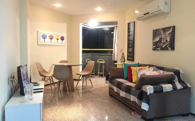 Apartamento mobiliado pertinho beira mar