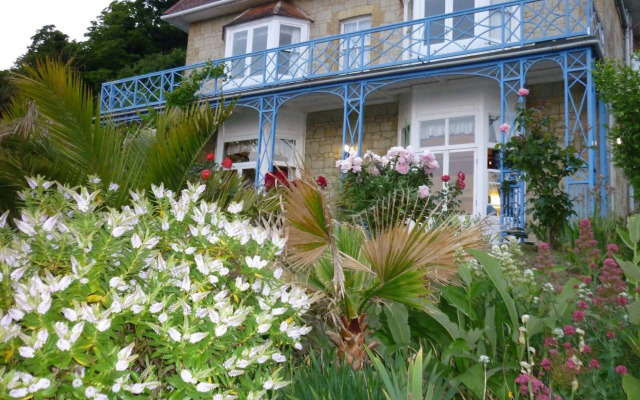 St Maur