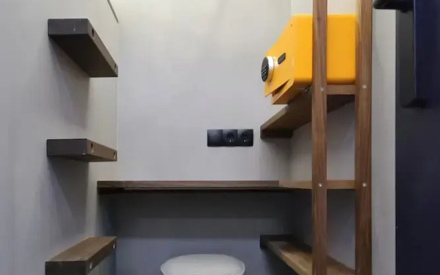 The Hyve Capsule hostel Amsterdam