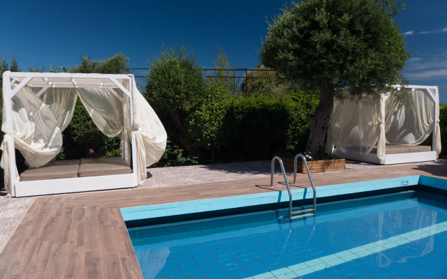 Alexandros Hotel 