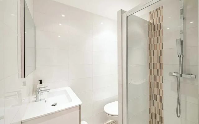 Renovated apt With Parking & Terrace - Palm Beach
