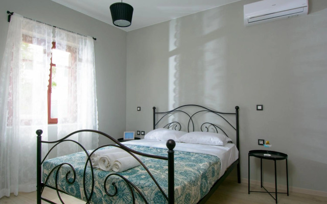 Pavlakis Lemon-Tree House