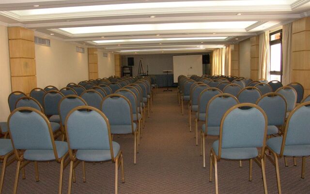 Boulevard Central Canasvieiras Hotel