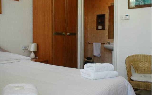 Daunceys Hotel