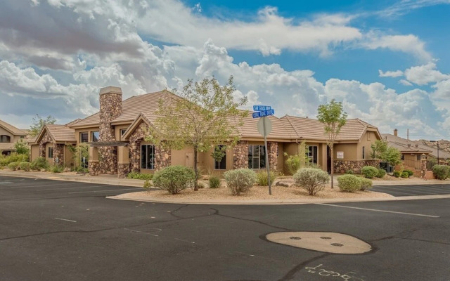 Canyon Oasis 4 Bedroom Apts