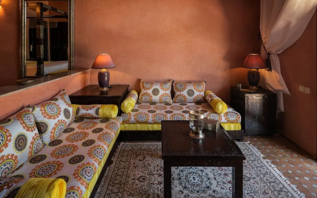Al Riad Inou