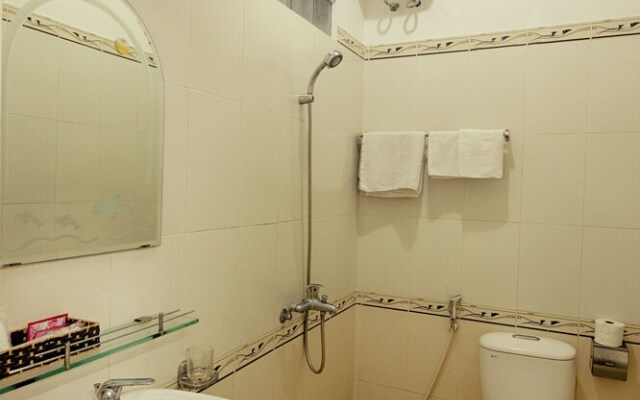 Green Moon Beach Hostel