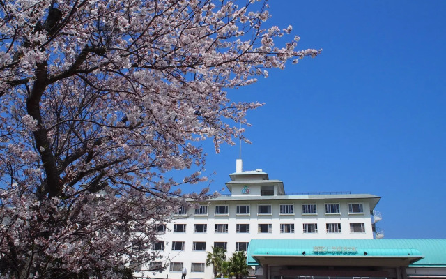 Toba Seaside Hotel