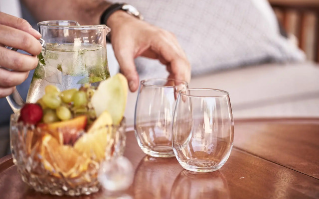 Bellevue On The Beach Suites