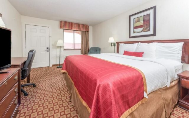 Days Inn Bloomington