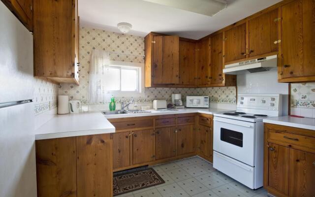 Bayview Pines Country Inn