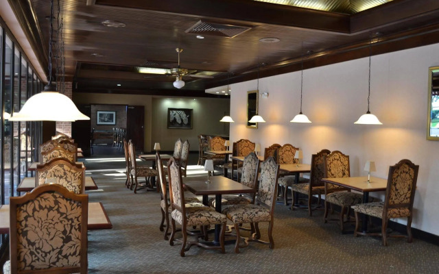 Magnuson Grand Hotel & Conference Center Tyler