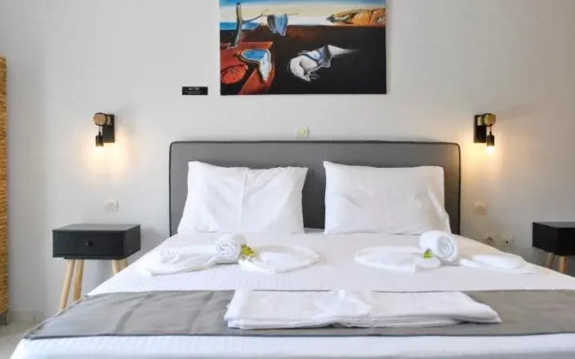 Kykeon Rooms