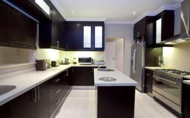 Fairview Bed And Breakfast - Double Bedroom 3
