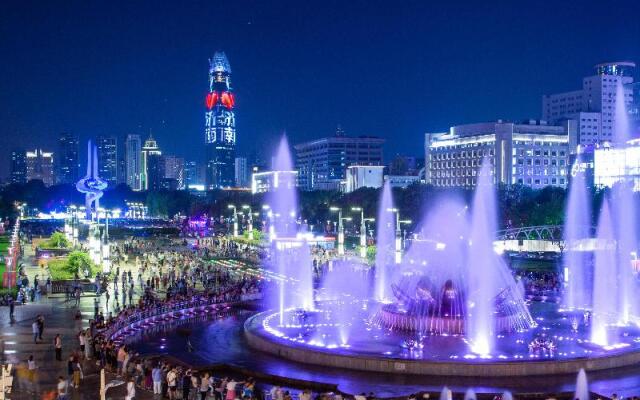 Hanting Hotel (Jinan Baotu Spring)