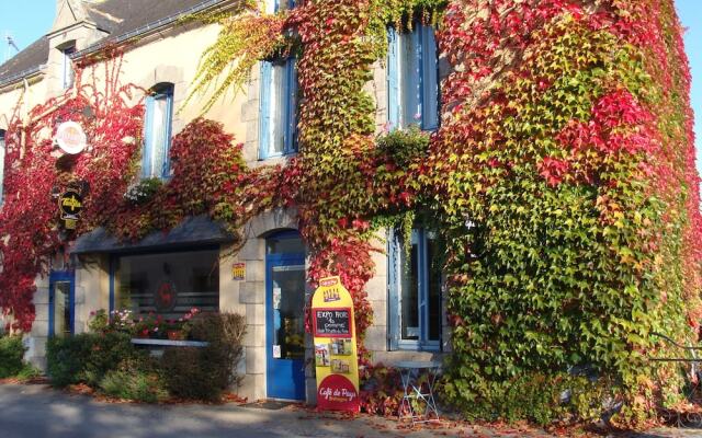 Le Petit Café dans la Prairie