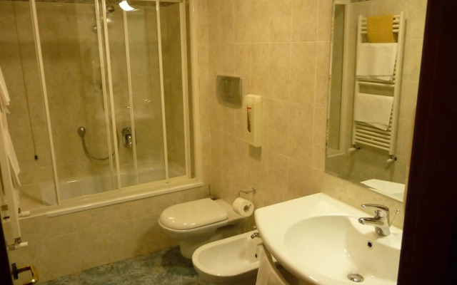Hotel Villa Dei Bosconi