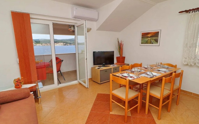 Apartments Marko Peljesac - Two Bedroom Apartment With Balcony