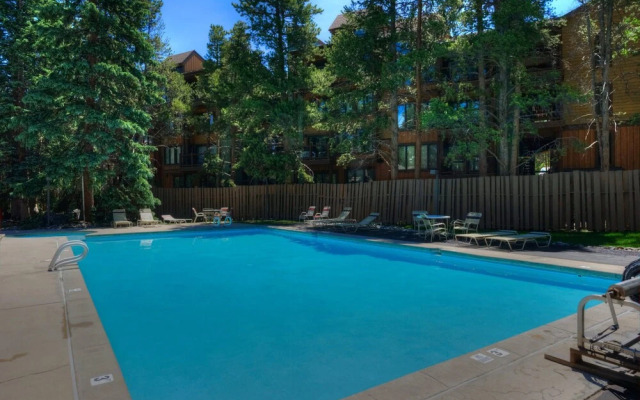 4 Oclock Ski in Ski out