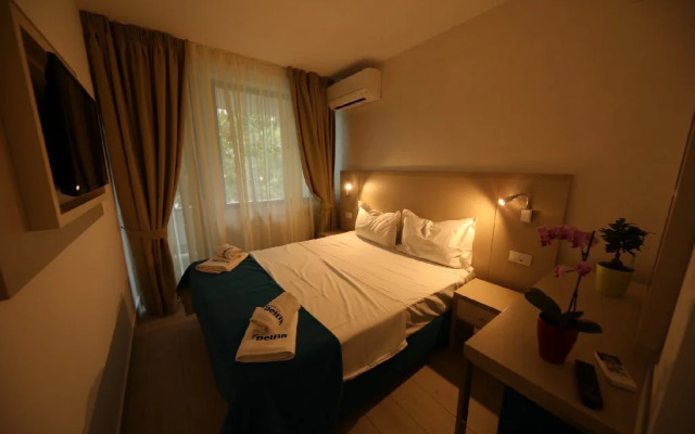 Hotel Delfin