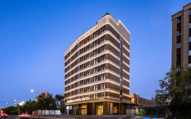 Atour Hotel, the starting point of Dushanzi Duku Highway, Karamay