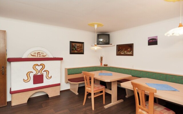 Spacious Holiday Home in Goldegg near Ski Lift