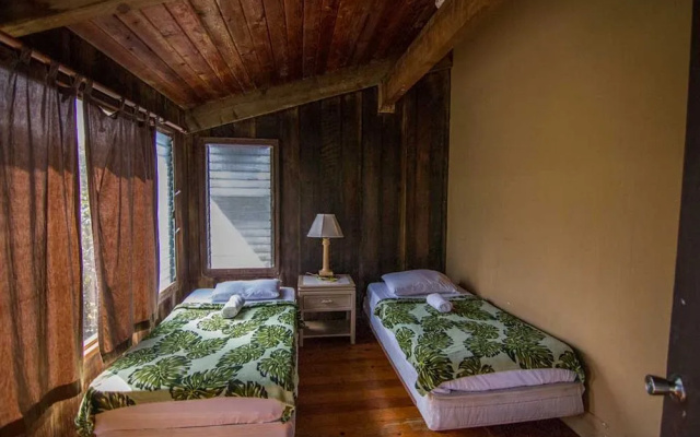 Backpackers Vacation Inn and Hostel