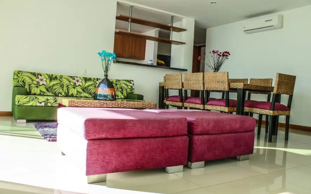 Luxury Ocean View Apartment