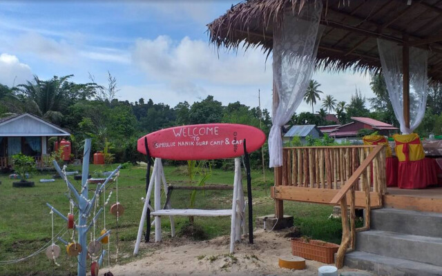 Simeulue Nanik Surfcamp