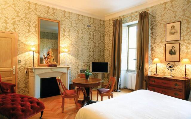 Hotel Château Des Alpilles