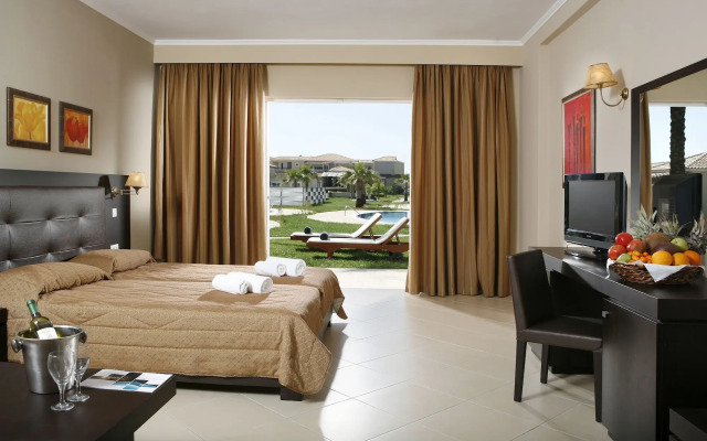Olympia Golden Beach & Spa
