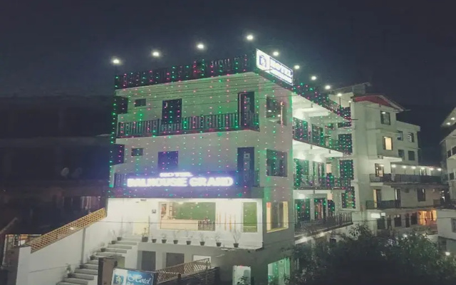 Hotel Dalhousie Grand