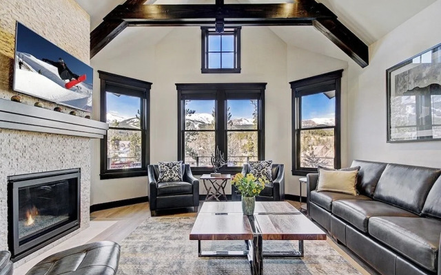 The Bogart House 5 Bedroom Home