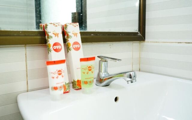 Oyo 629 Grand Vella Hotel
