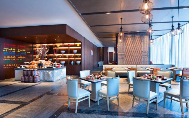 Crowne Plaza Baoji City Center