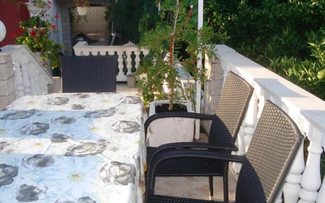 Romantic Apartment With Sea View Vinišće, Dalmatia