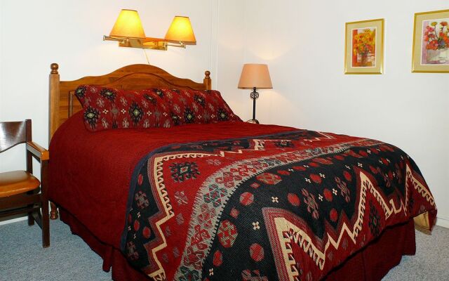 Gondola Square Condominiums