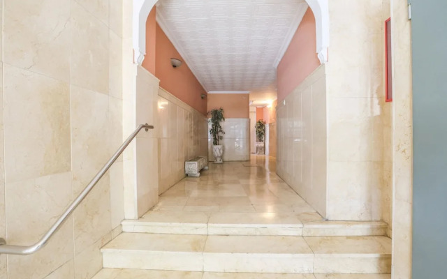 Azahar Gran Plaza in Seville