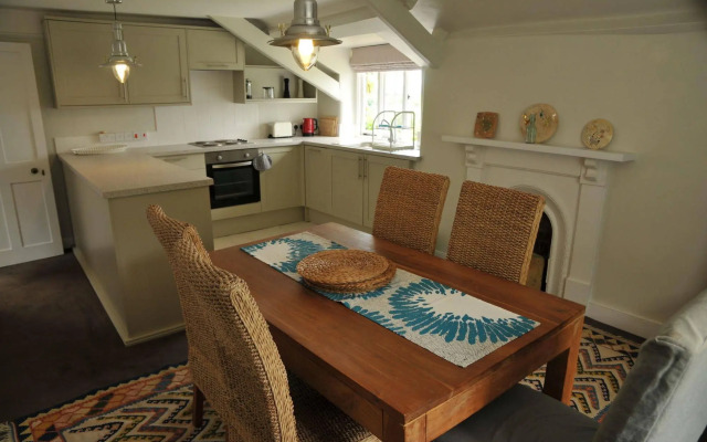 Yarner House