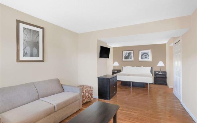 Hawthorn Suites by Wyndham Manchester Hartford