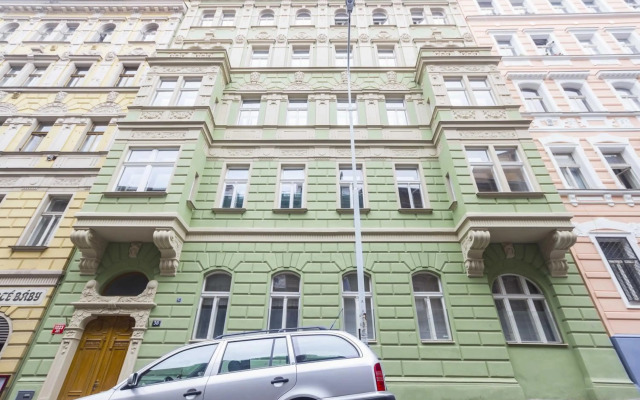 Ruterra Studio with Private Terrace